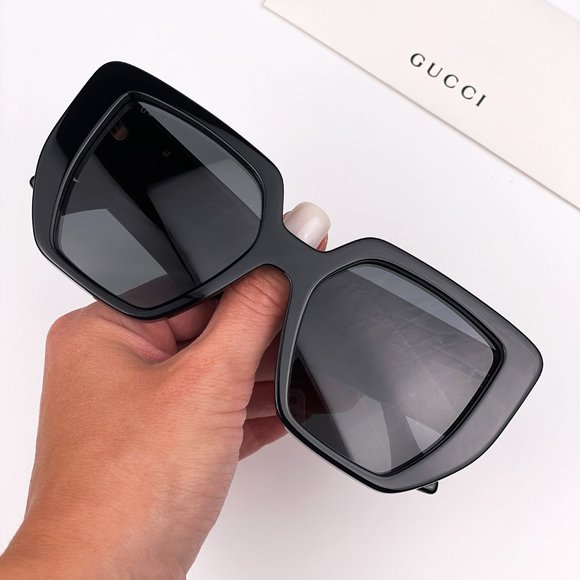 Gucci GG0956S 003 Sunglasses Black Gold Logo Women main image 4